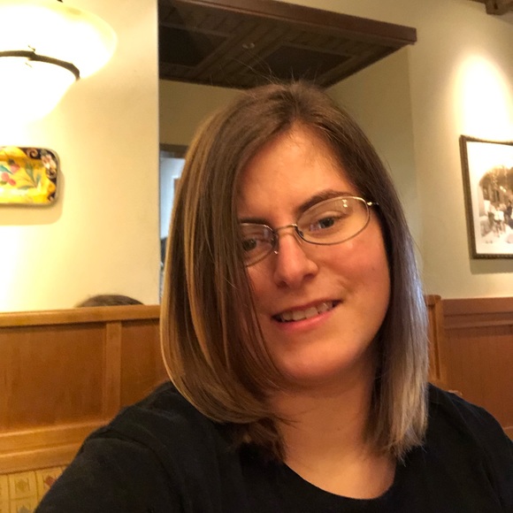 Meet your Posher, Amber - Picture 1 of 1